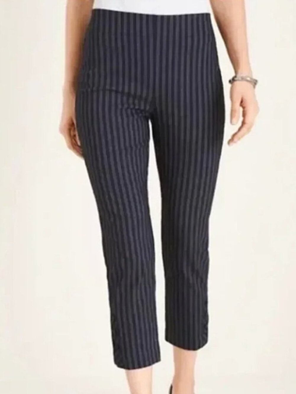 Chico's Navy Pinstripe Brigitte Button Hem Crop Pants size 0.5 NWOT